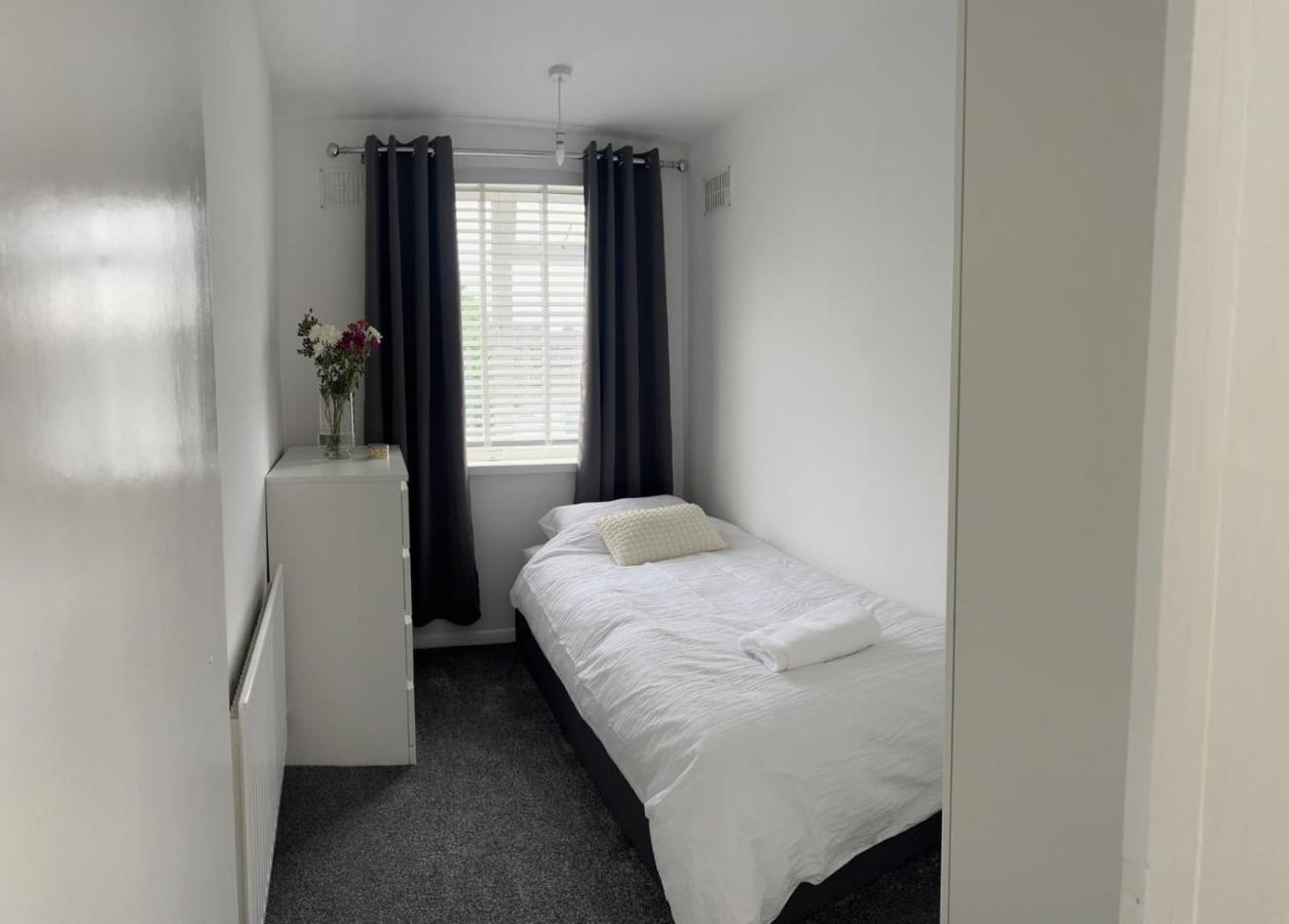 Crown Road Apartment Sittingbourne Extérieur photo
