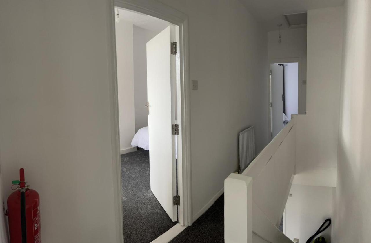 Crown Road Apartment Sittingbourne Extérieur photo