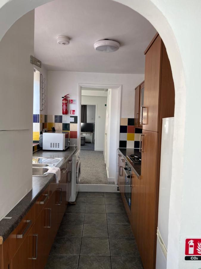Crown Road Apartment Sittingbourne Extérieur photo