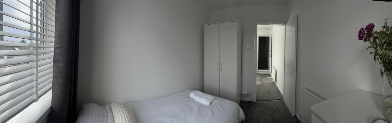 Crown Road Apartment Sittingbourne Extérieur photo